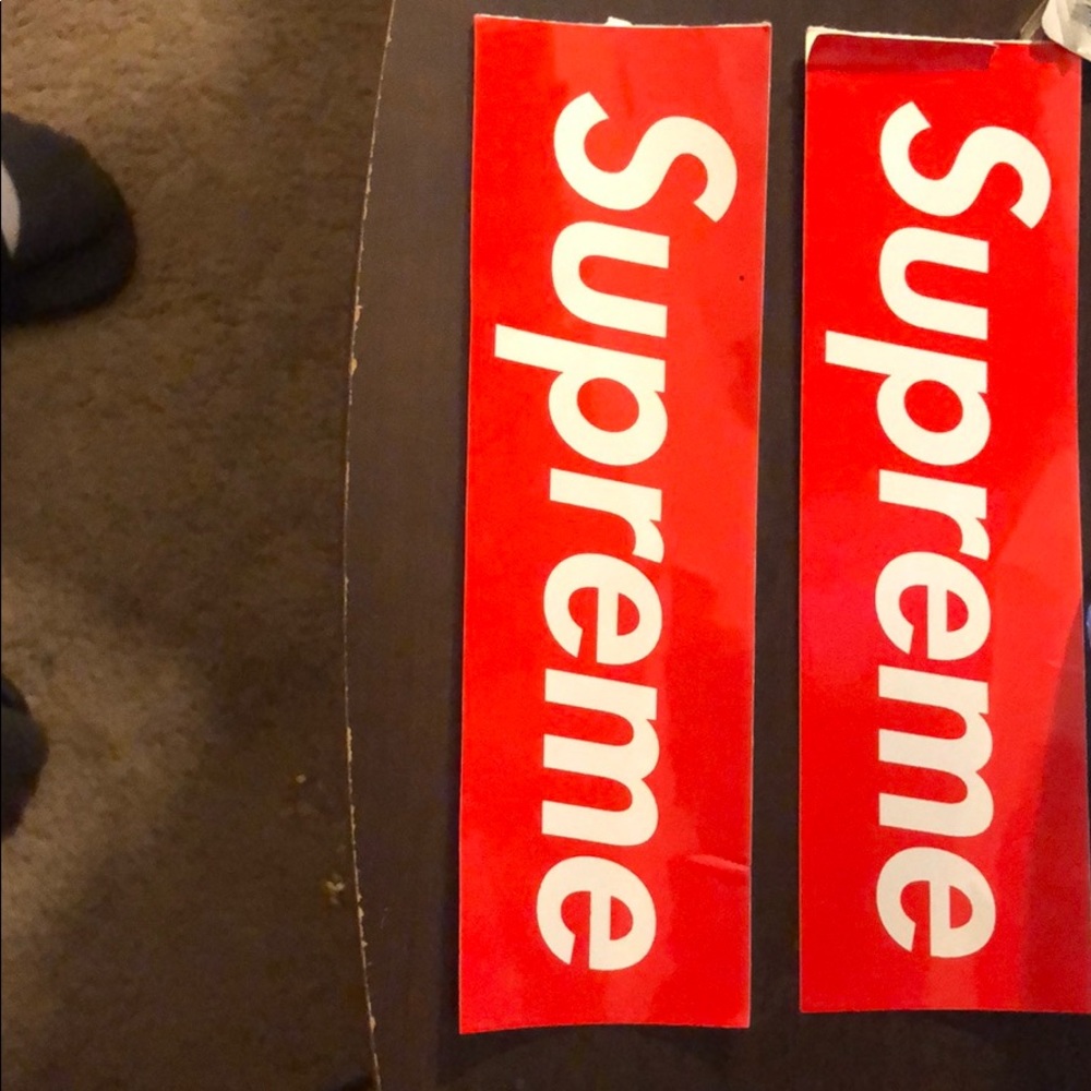 Supreme box logos